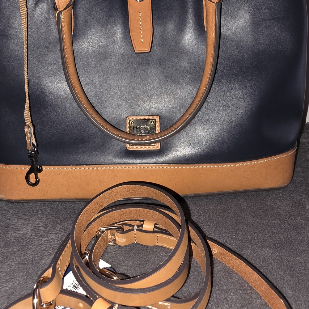 Dooney & Bourke Perry Satchel in elegant MIDNIGHT BLUE - Picture 3 of 9